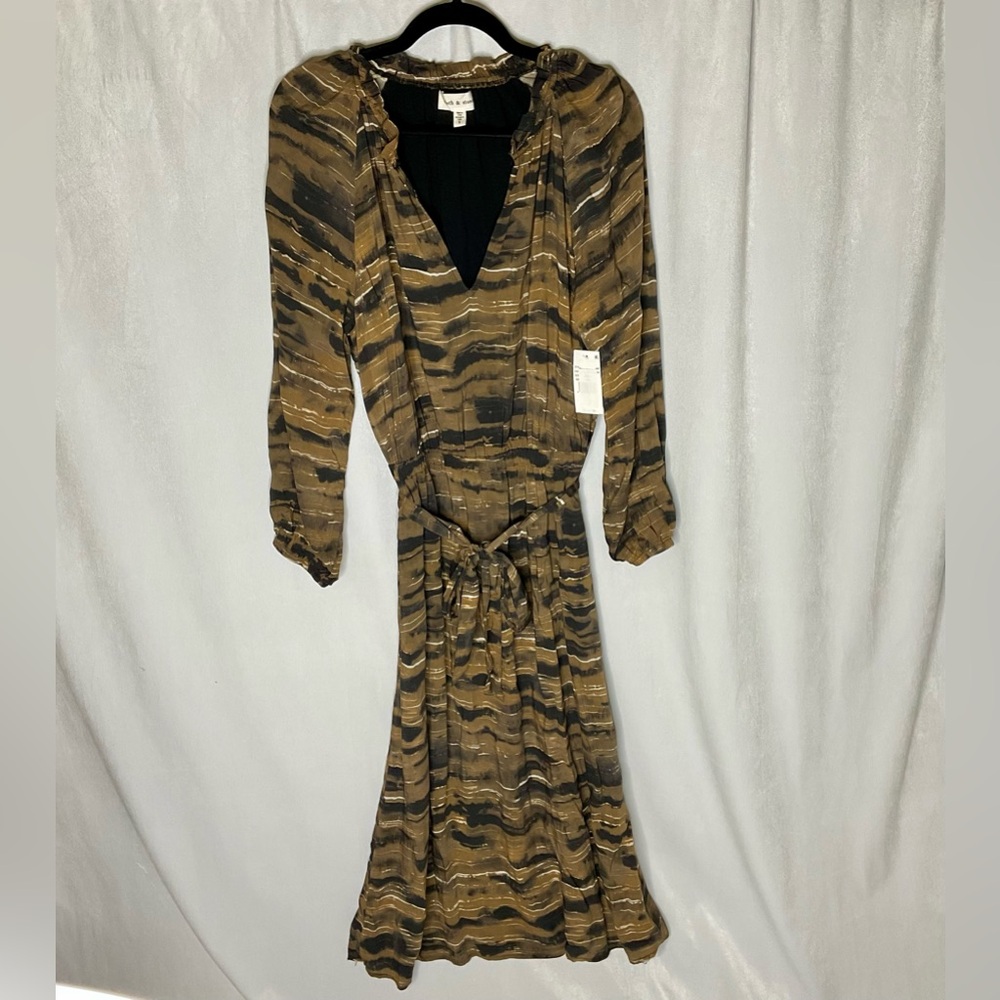 NWT Cloth & Stone Ruffled V-Neck Animal Print Belted Midi Dress Size Small